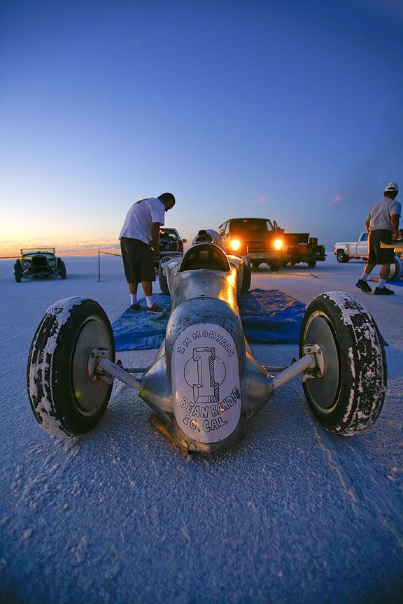 IMAGE: http://i519.photobucket.com/albums/u354/RG-Photography/Bville-06.jpg