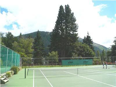 Queenstown Tennis Courts