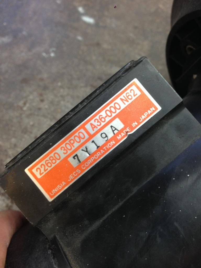 Z32 AFM with apexi intake, Okuyama Carbing rear strut bar S14