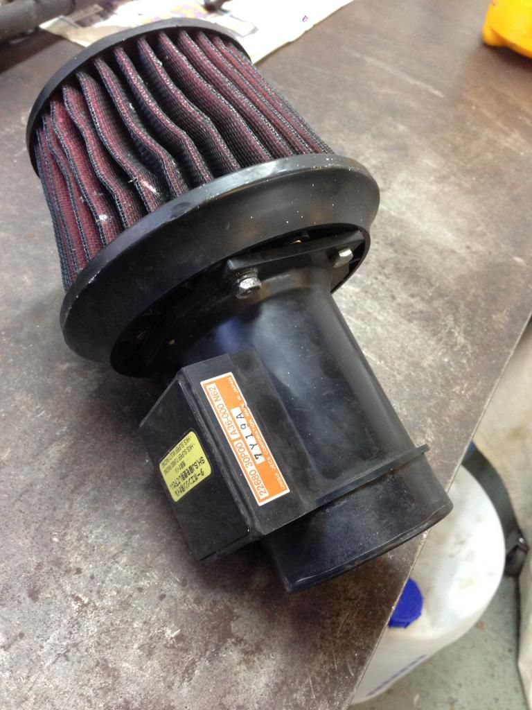 Z32 AFM with apexi intake, Okuyama Carbing rear strut bar S14