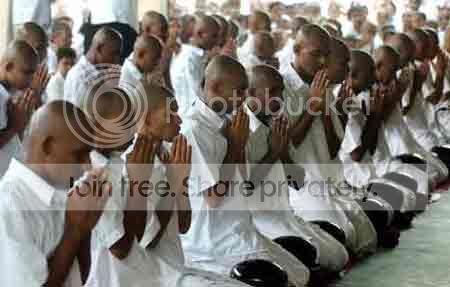 SRI-LANKA-RELIGION-BUDDHIST_4.jpg