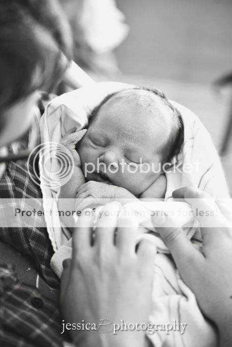 newborn las vegas birth photographer first 48