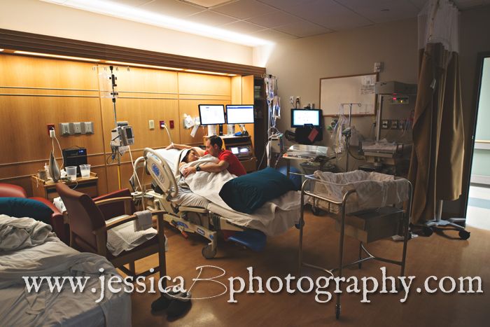 las vegas birth photographer hospital room