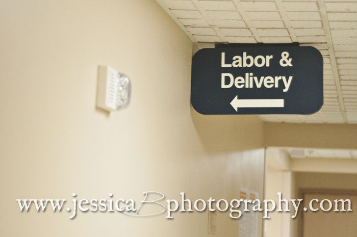 labor & delivery sign