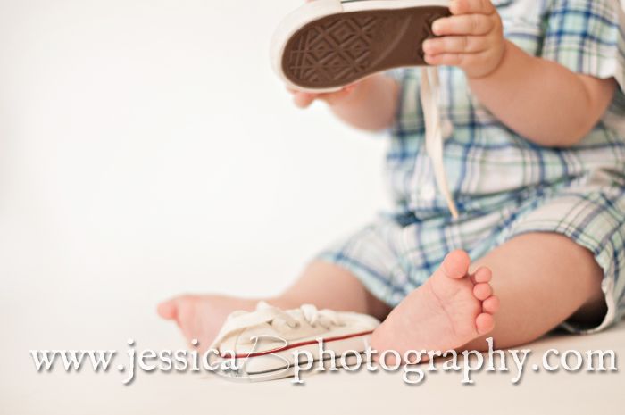 toes and shoes